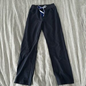 Like new Figs straight leg high waisted scrub bottoms. Like New. Regular length.